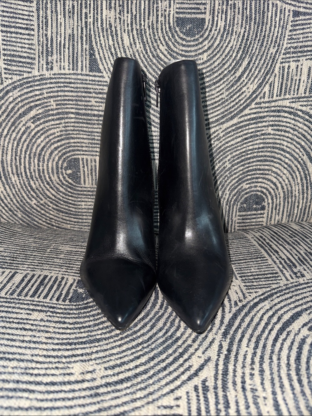 Also Classic Black Pointed Toe Ankle Boots 4” Sz 6.5 Goth Rock Feminine